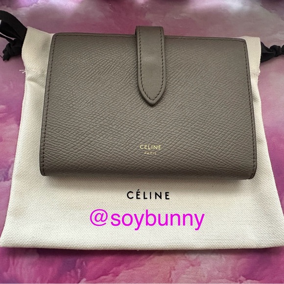 Celine Medium Strap Wallet in Grained Calfskin (GUC; Gray) - Picture 1 of 15
